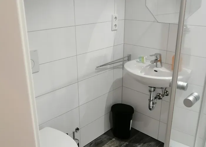 Gaestehaus Bodewurm Direkt An Der Bode Mit Schlemmerfruehstueck Aufs 3*